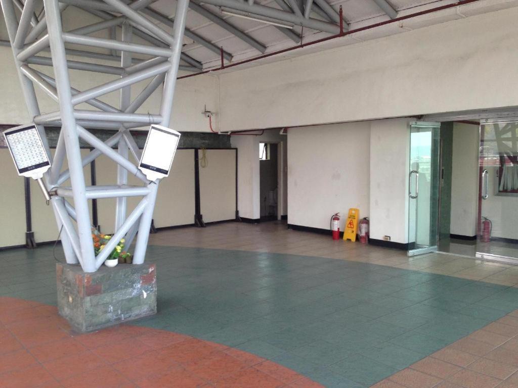 Cherry Midtown Hotel Olongapo Eksteriør billede