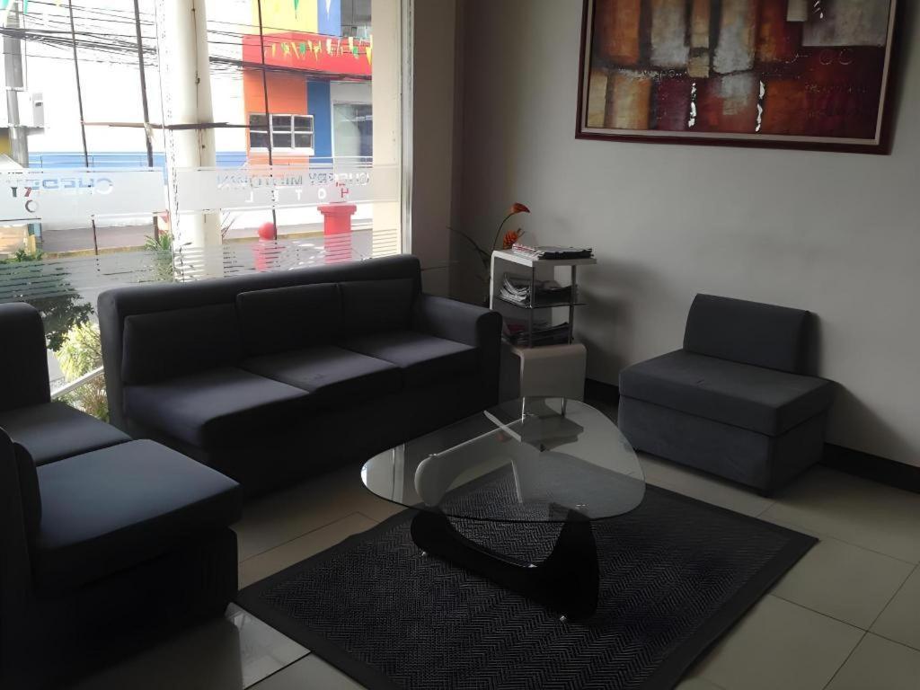 Cherry Midtown Hotel Olongapo Eksteriør billede