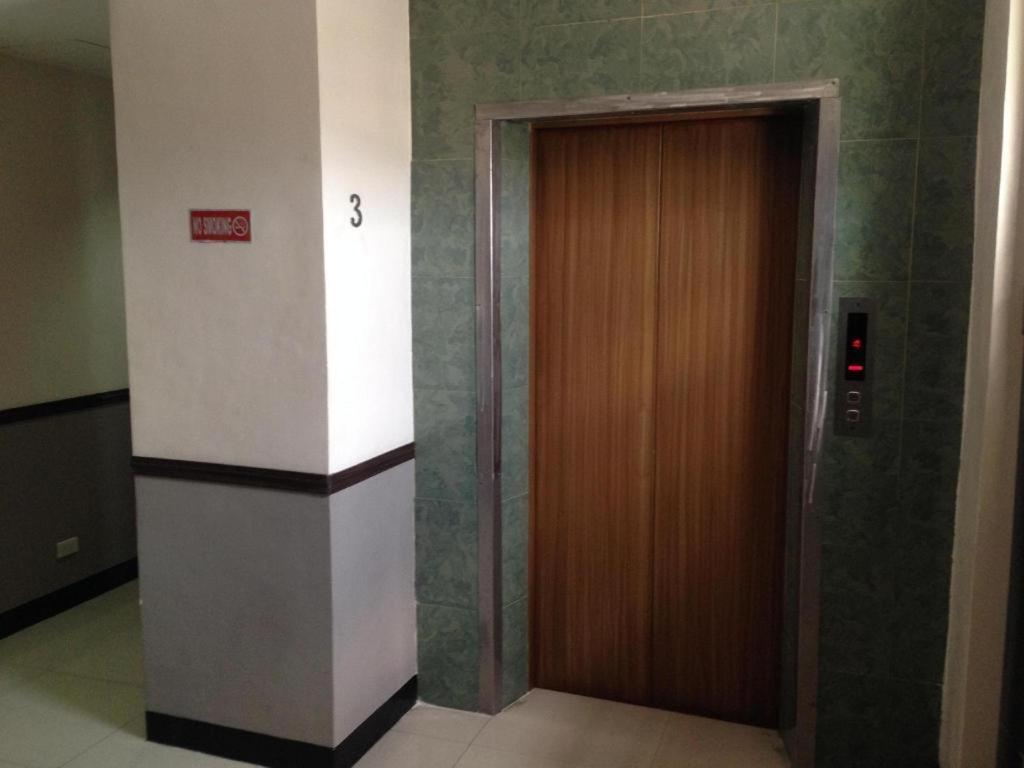 Cherry Midtown Hotel Olongapo Eksteriør billede