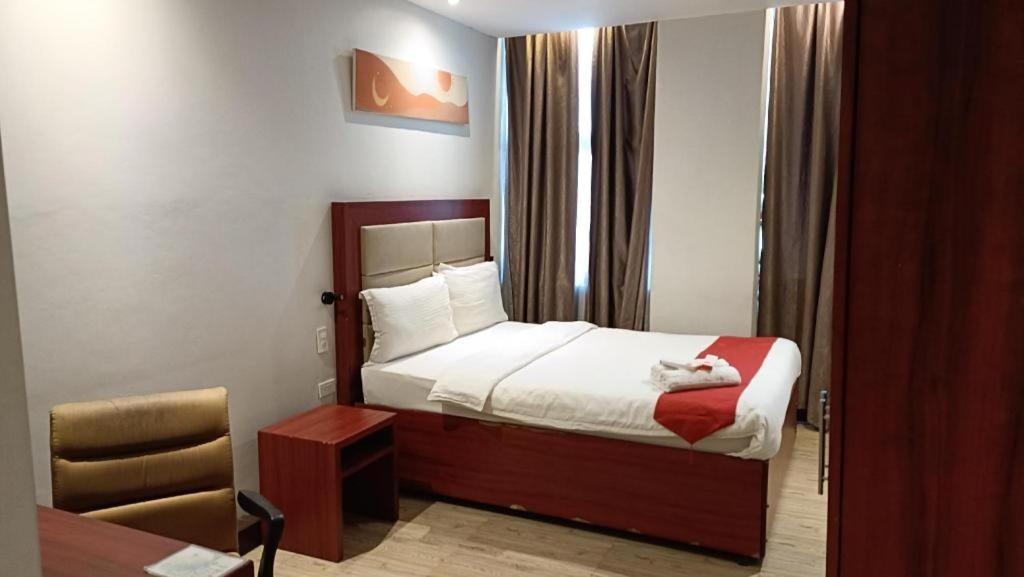 Cherry Midtown Hotel Olongapo Eksteriør billede