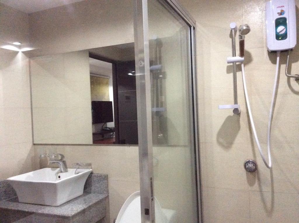 Cherry Midtown Hotel Olongapo Værelse billede