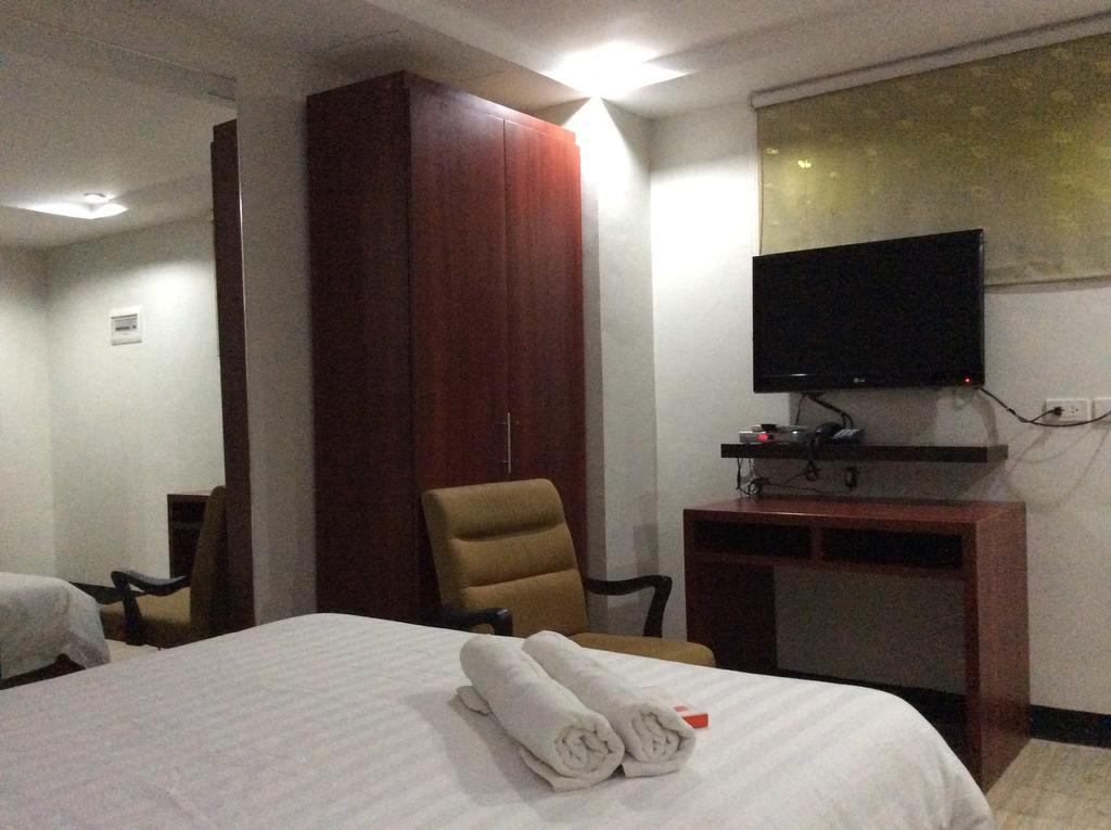 Cherry Midtown Hotel Olongapo Værelse billede