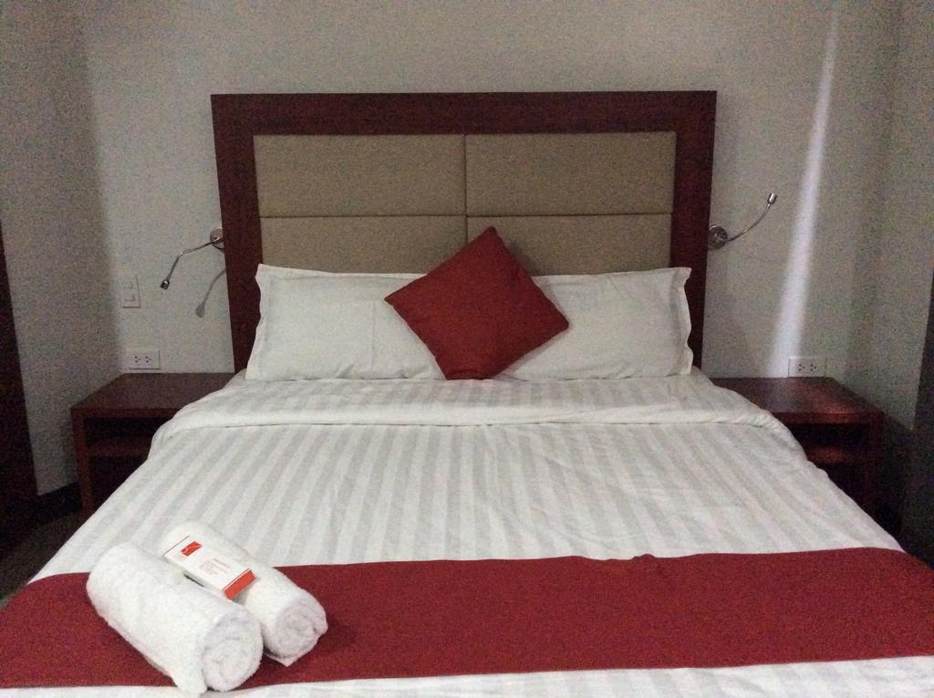 Cherry Midtown Hotel Olongapo Værelse billede