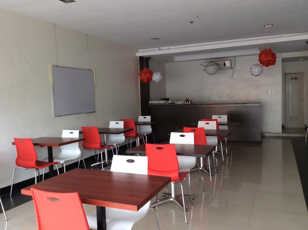 Cherry Midtown Hotel Olongapo Eksteriør billede