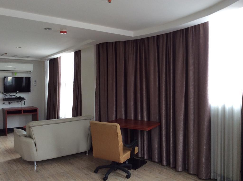 Cherry Midtown Hotel Olongapo Værelse billede